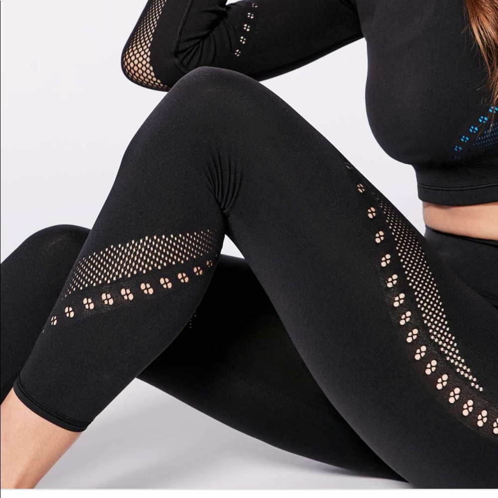 Lululemon reveal tight posy 7/8 - Picture 3 of 8
